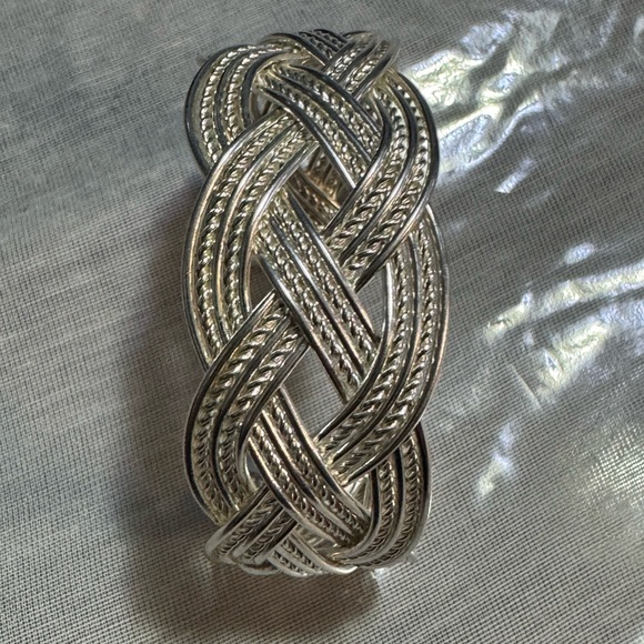 925 Elegant Silver Braided Bracelet - Picture 2 of 5